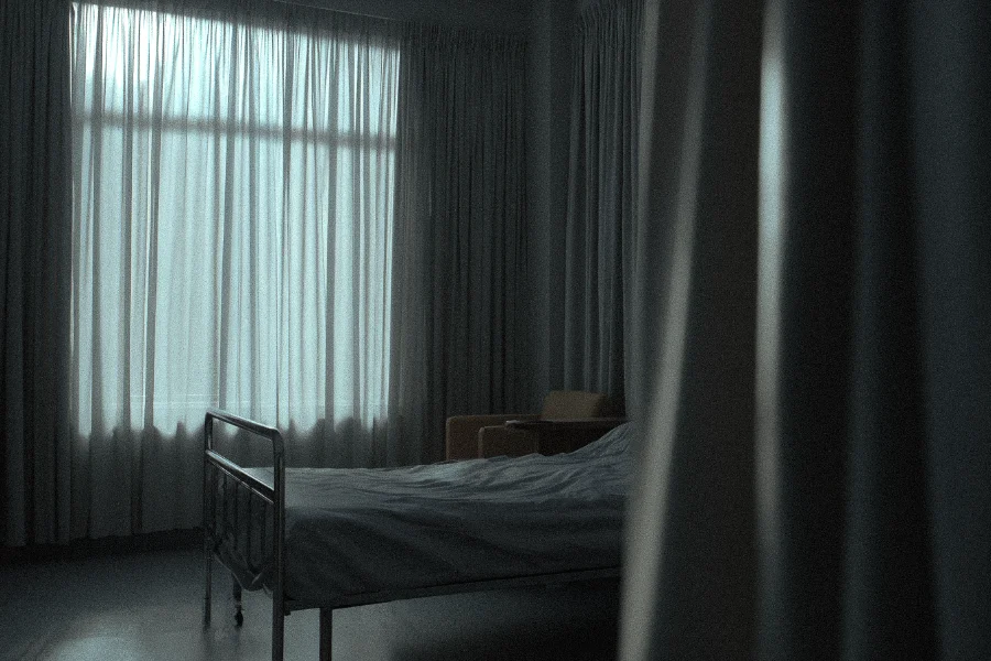 Motel room&bdquo;>                                                    </div>                                                    <div class=
